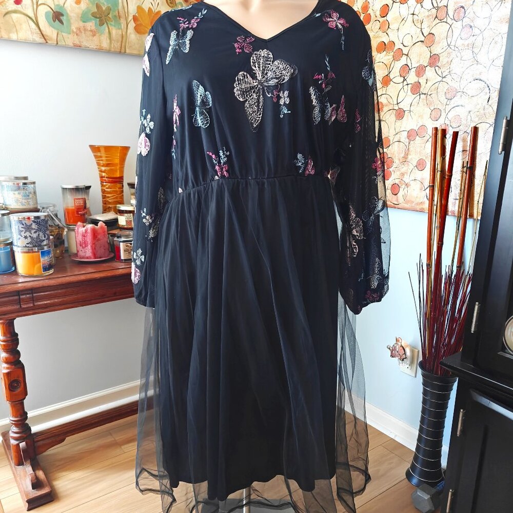Fairytale Midi Dress - 28w